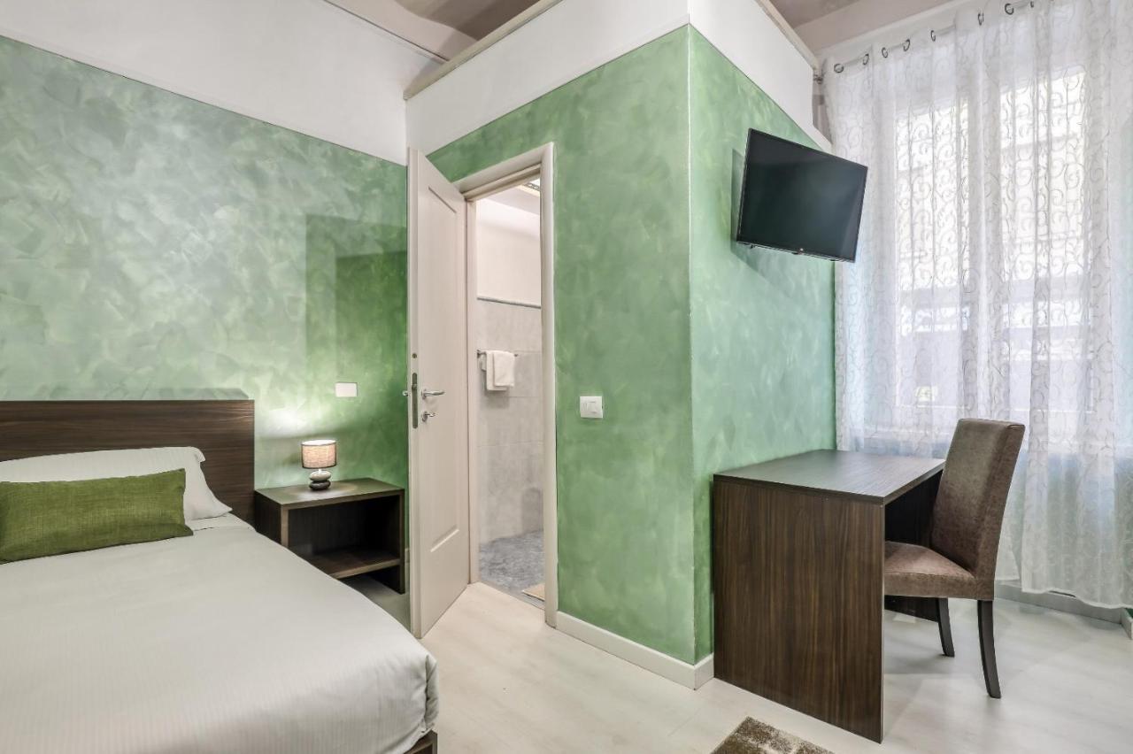 Asso Residence Stazione Terni Bagian luar foto