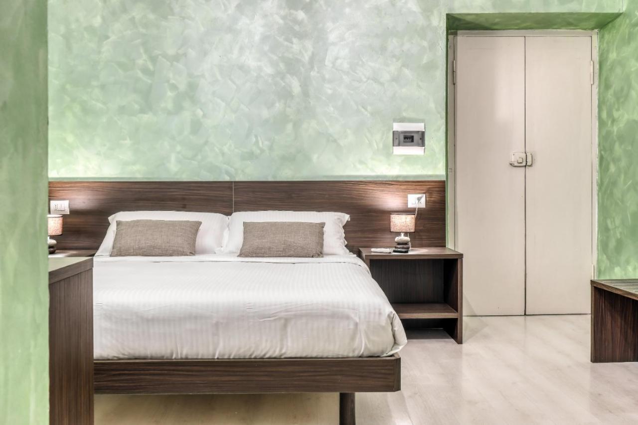 Asso Residence Stazione Terni Bagian luar foto