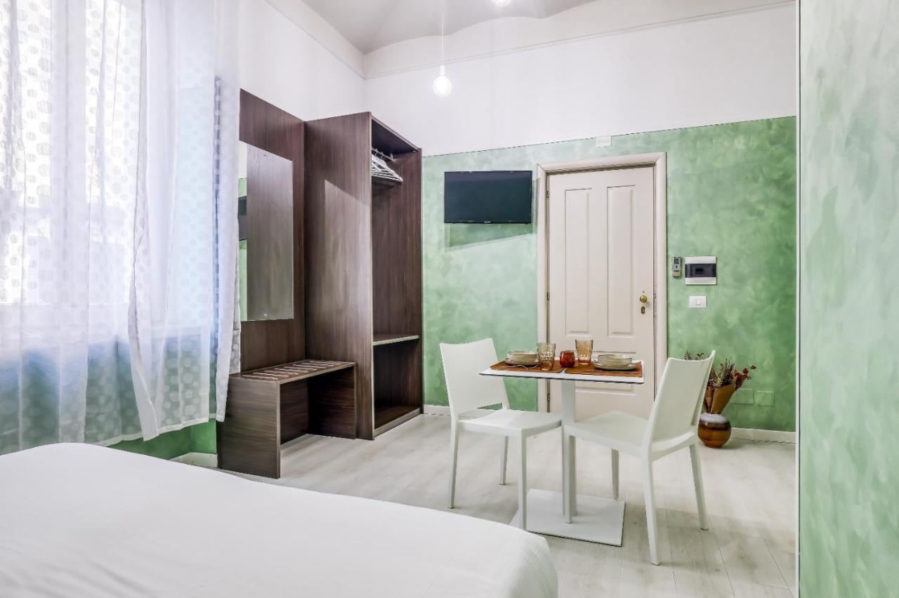 Asso Residence Stazione Terni Bagian luar foto